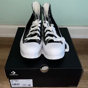 Chuck Taylor All Star Lugged 2.0/WOMEN'S HIGH TOP